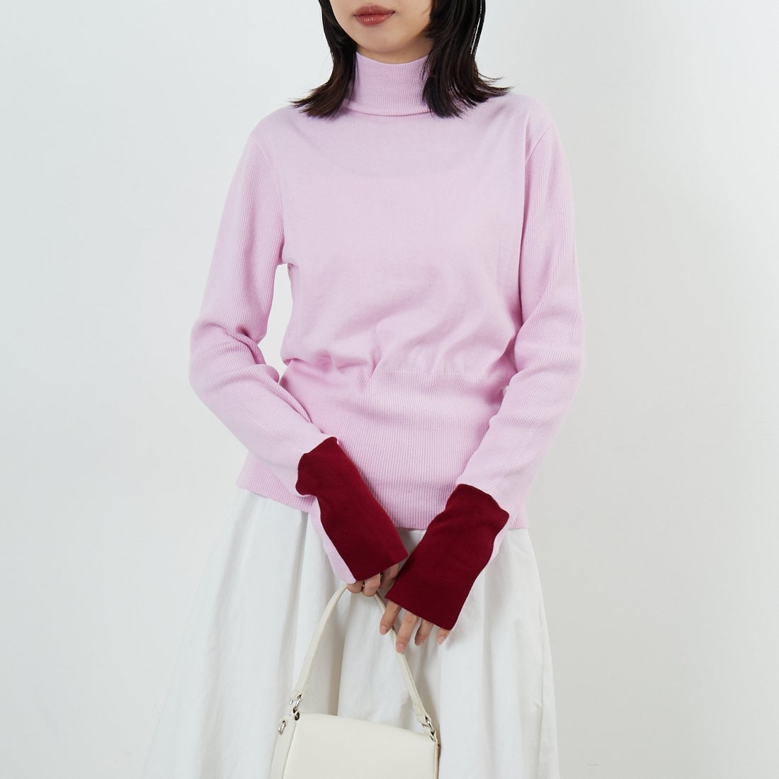 WHYTO. [ホワイト] カラーブロックニット [WHT25FKN4039] LTPINK &&モデル身長：162cm 着用サイズ：F&&