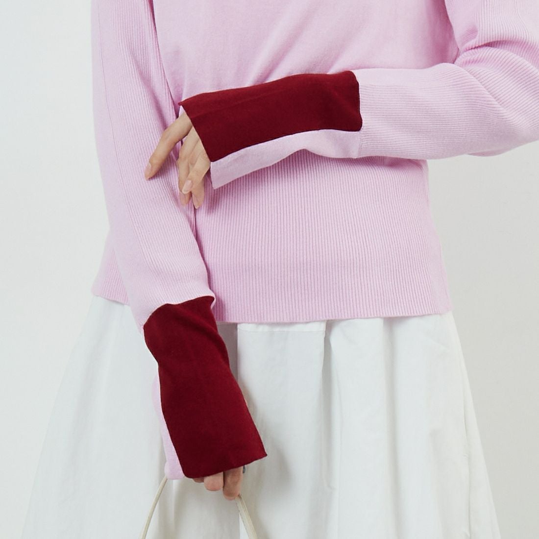 WHYTO. [ホワイト] カラーブロックニット [WHT25FKN4039] LTPINK &&モデル身長：162cm 着用サイズ：F&&