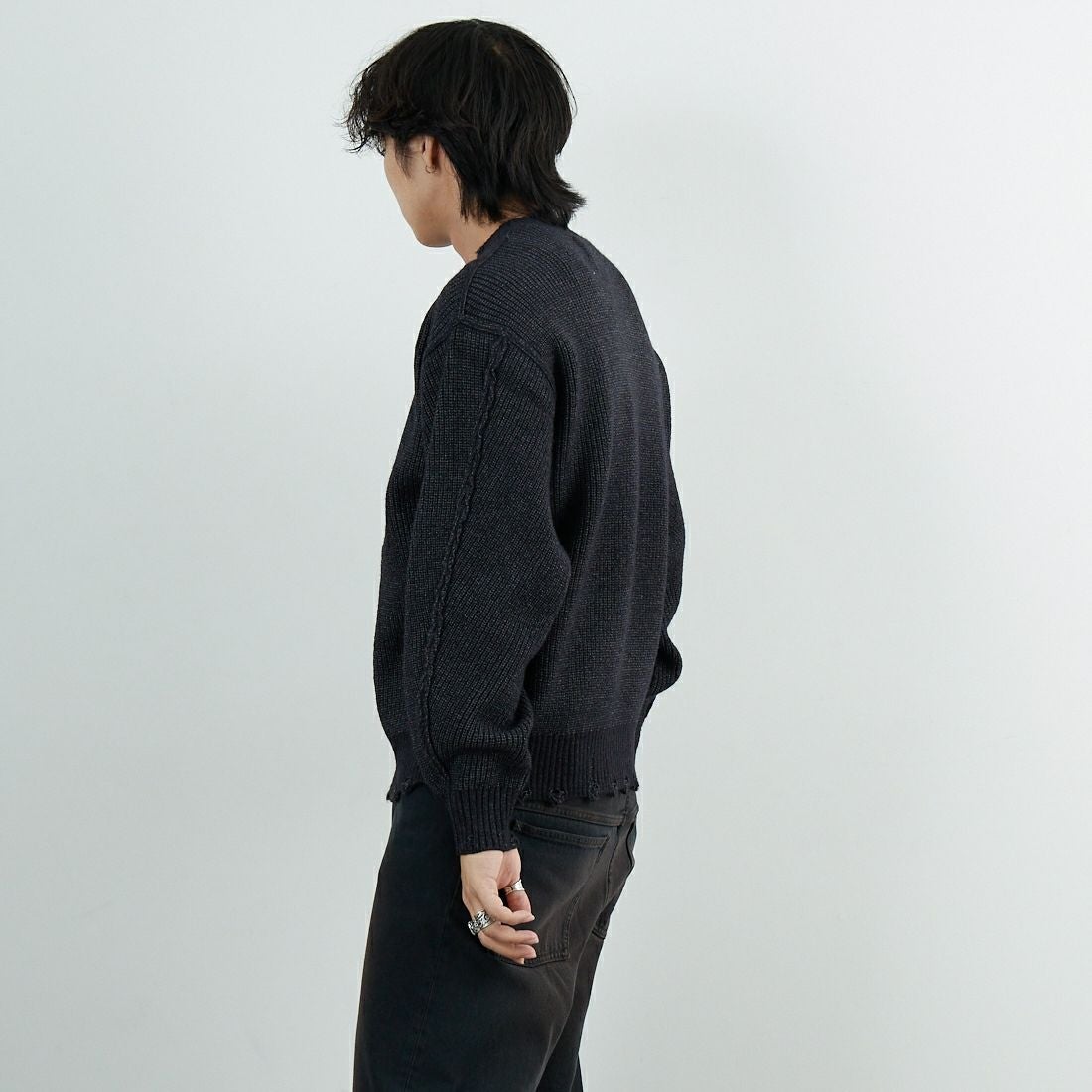 SLICK [スリック] マイクロヤーン クルーネックダメージニット