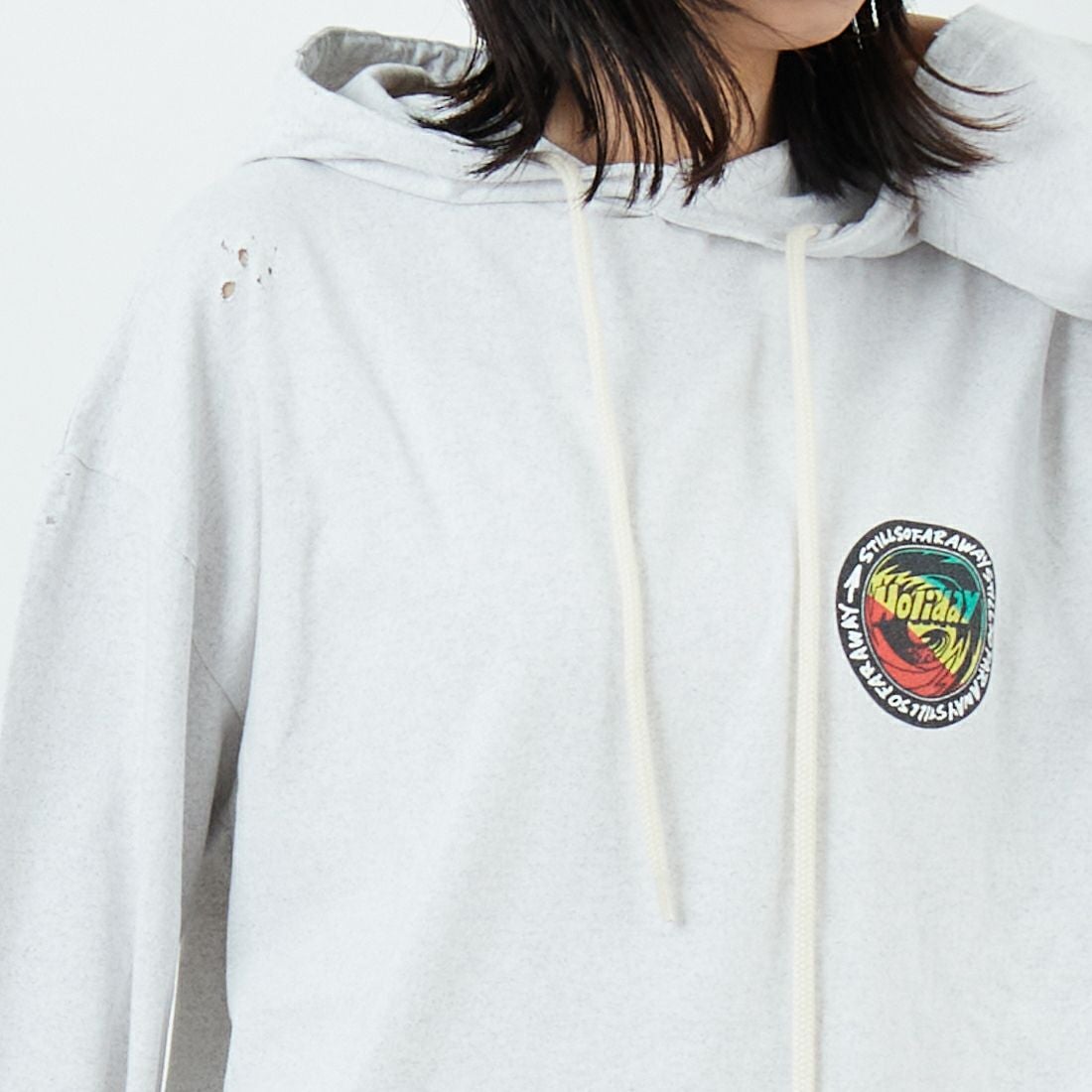 HOLIDAY [ホリデイ] スーパーファインドライ ロングスリーブダメージフーディ [25201006] S.GRAY &&モデル身長：162cm 着用サイズ：ONE SIZE&&