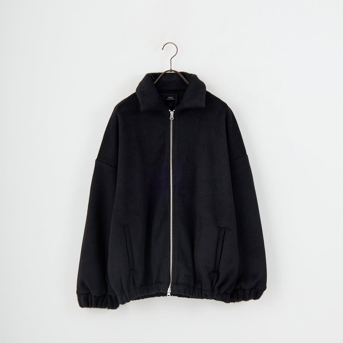 700 BLACK