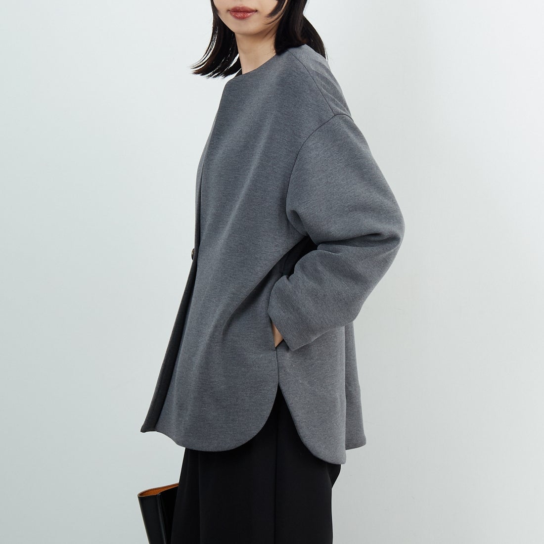 CLOCHE [クロシェ] ダンボールハーフコート [55085044] ﾁｬｺｰﾙ &&モデル身長：162cm 着用サイズ：2&&