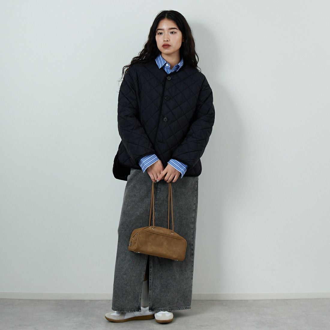 Gymphlex [ジムフレックス] キルトダウンカラーレスジャケット [GY-A0431NYM] BLACK &&モデル身長：162cm 着用サイズ：14&&