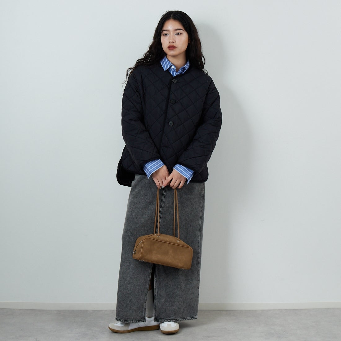 Gymphlex [ジムフレックス] キルトダウンカラーレスジャケット [GY-A0431NYM] BLACK &&モデル身長：162cm 着用サイズ：14&&