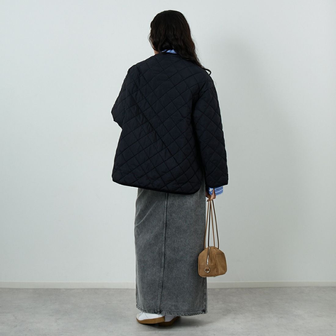 Gymphlex [ジムフレックス] キルトダウンカラーレスジャケット [GY-A0431NYM] BLACK &&モデル身長：162cm 着用サイズ：14&&