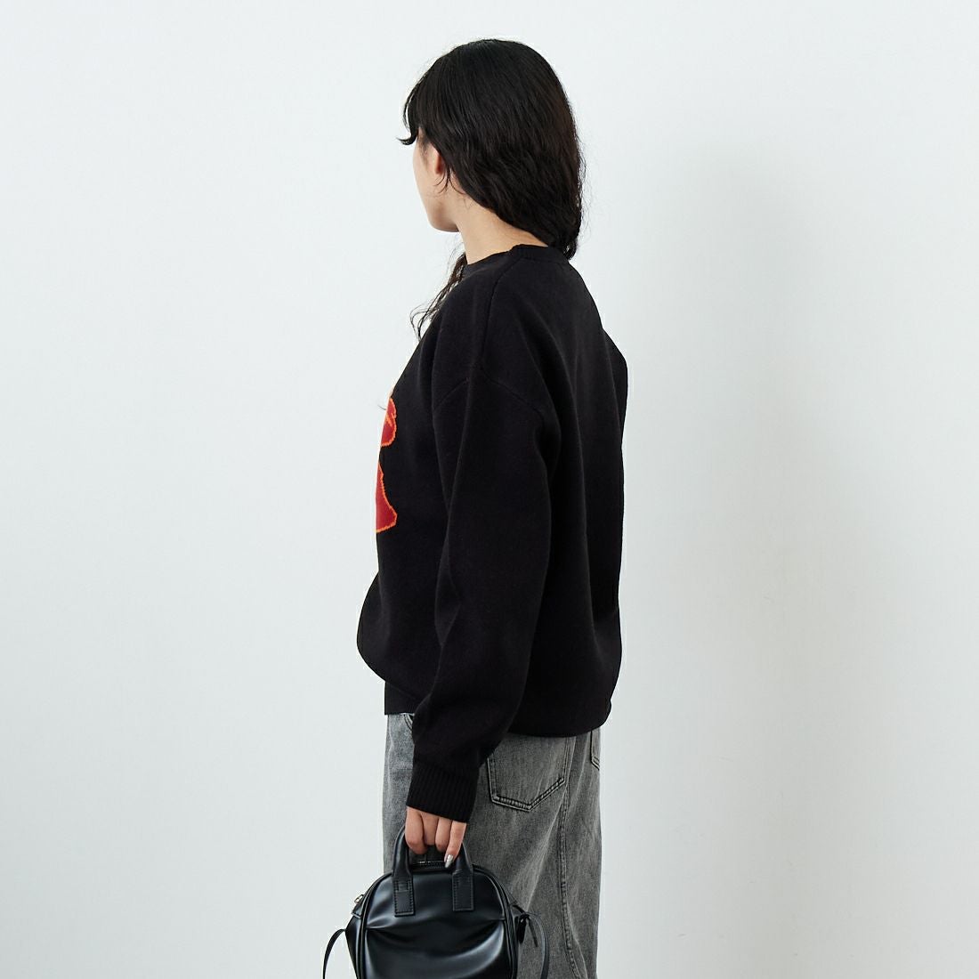 Noir Fabrik [ヌワールファブリック] 人物像柄ダブルジャガードニット [NF-254-097] C BLK/ORG C BLK/ORG &&モデル身長：162cm 着用サイズ：S&&