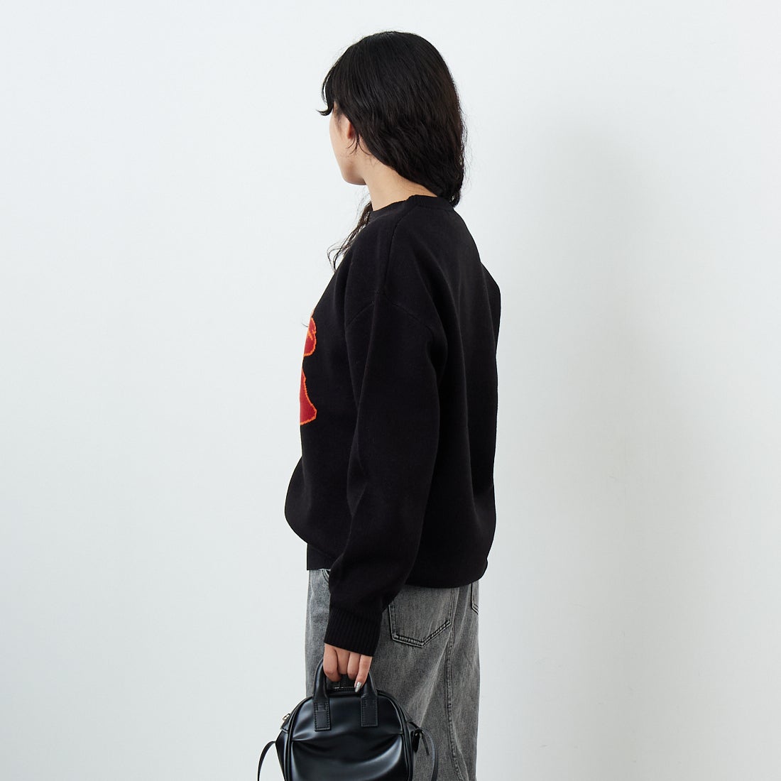 Noir Fabrik [ヌワールファブリック] 人物像柄ダブルジャガードニット [NF-254-097] C BLK/ORG C BLK/ORG &&モデル身長：162cm 着用サイズ：S&&