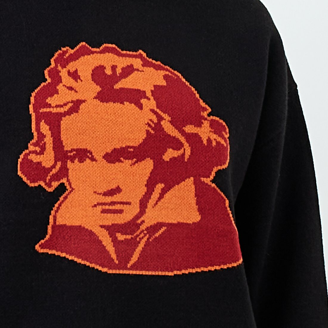 Noir Fabrik [ヌワールファブリック] 人物像柄ダブルジャガードニット [NF-254-097] C BLK/ORG C BLK/ORG &&モデル身長：162cm 着用サイズ：S&&