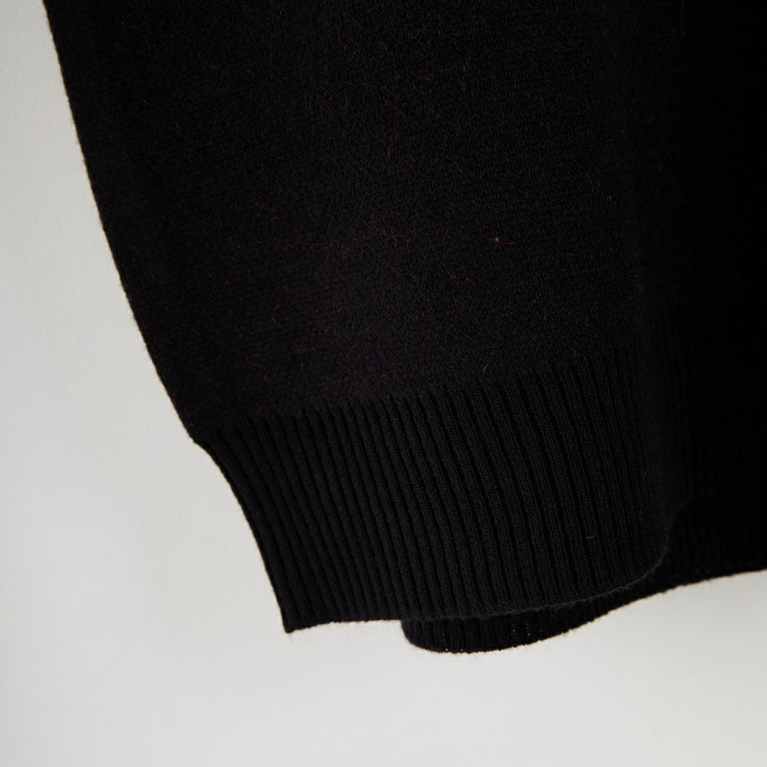 Noir Fabrik [ヌワールファブリック] 人物像柄ダブルジャガードニット [NF-254-097] C BLK/ORG C BLK/ORG