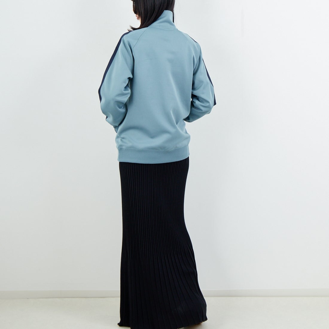 FRED PERRY [フレッドペリー] 別注 配色ライン トラックジャケット [FPM-25A-029JF] STOCKPORTB &&モデル身長：162cm 着用サイズ：S&&