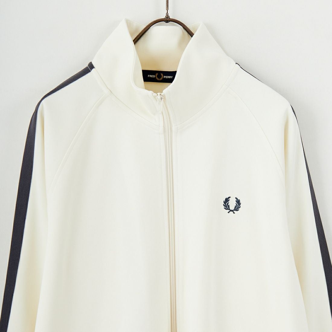 FRED PERRY [フレッドペリー] 別注 配色ライン トラックジャケット