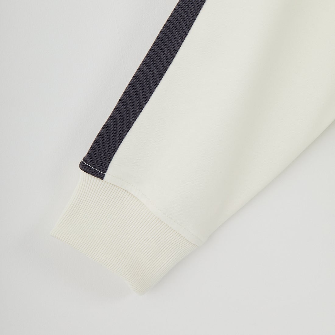 FRED PERRY [フレッドペリー] 別注 配色ライン トラックジャケット [FPM-25A-029JF] ECRU/ANCHO
