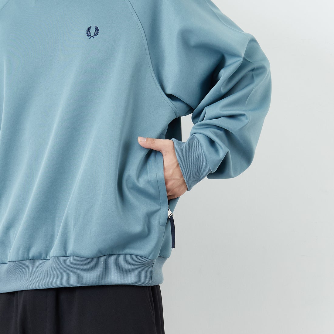 FRED PERRY [フレッドペリー] 別注 トラック クルーネックプルオーバー
