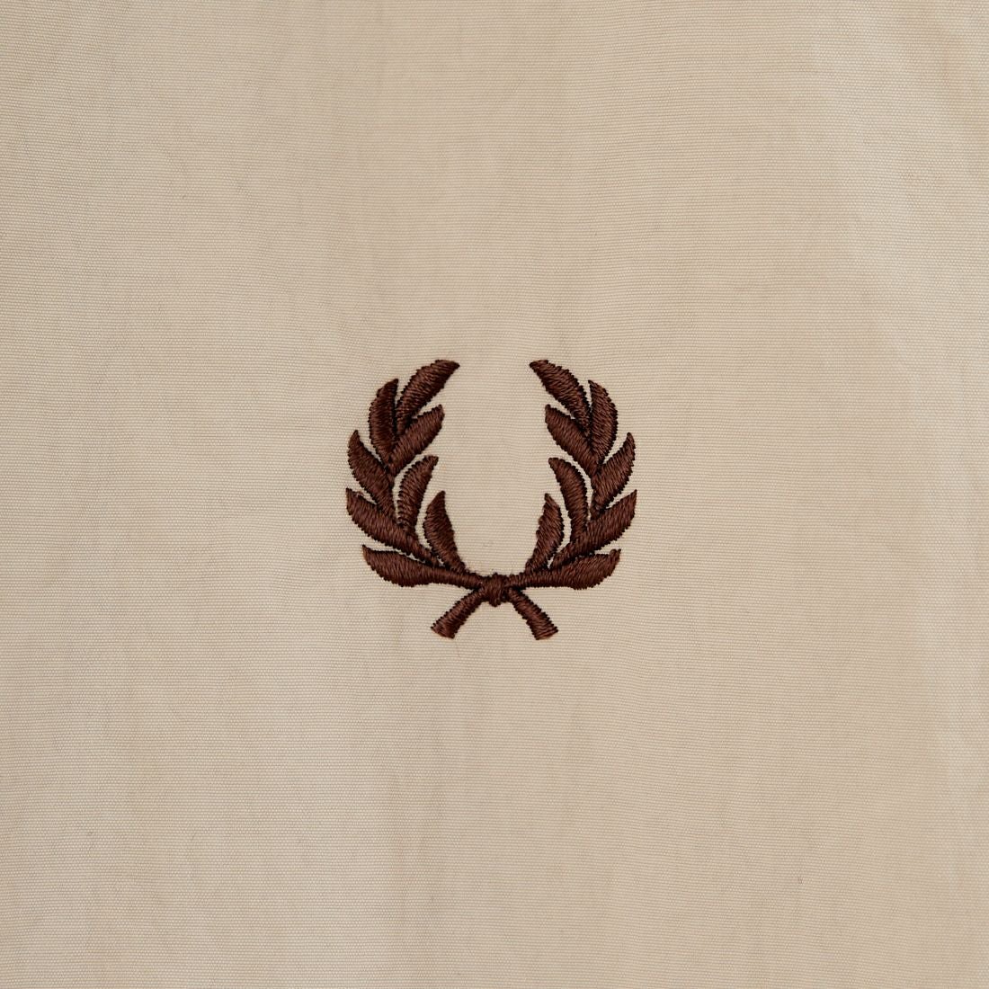 FRED PERRY [フレッドペリー] 別注 フード刺繍 ナイロンシェルジャケット [FPM-25A-031JF] WARM OAT/B