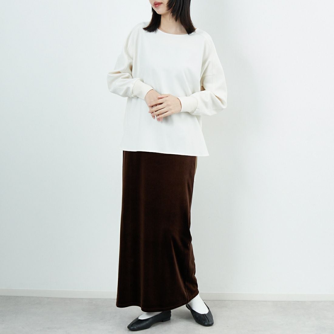 DIGNITE COLLIER [ディニテコリエ] ツイル袖リブプルオーバー [80256331] 031 ｵﾌﾎﾜｲﾄ &&モデル身長：162cm 着用サイズ：F&&