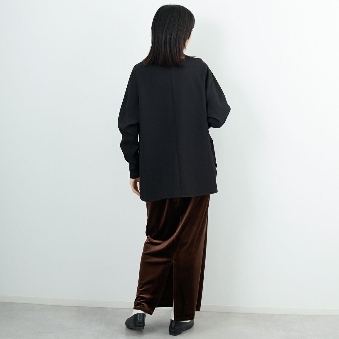 DIGNITE COLLIER [ディニテコリエ] ツイル袖リブプルオーバー [80256331] 004 ﾌﾞﾗｯｸ &&モデル身長：162cm 着用サイズ：F&&