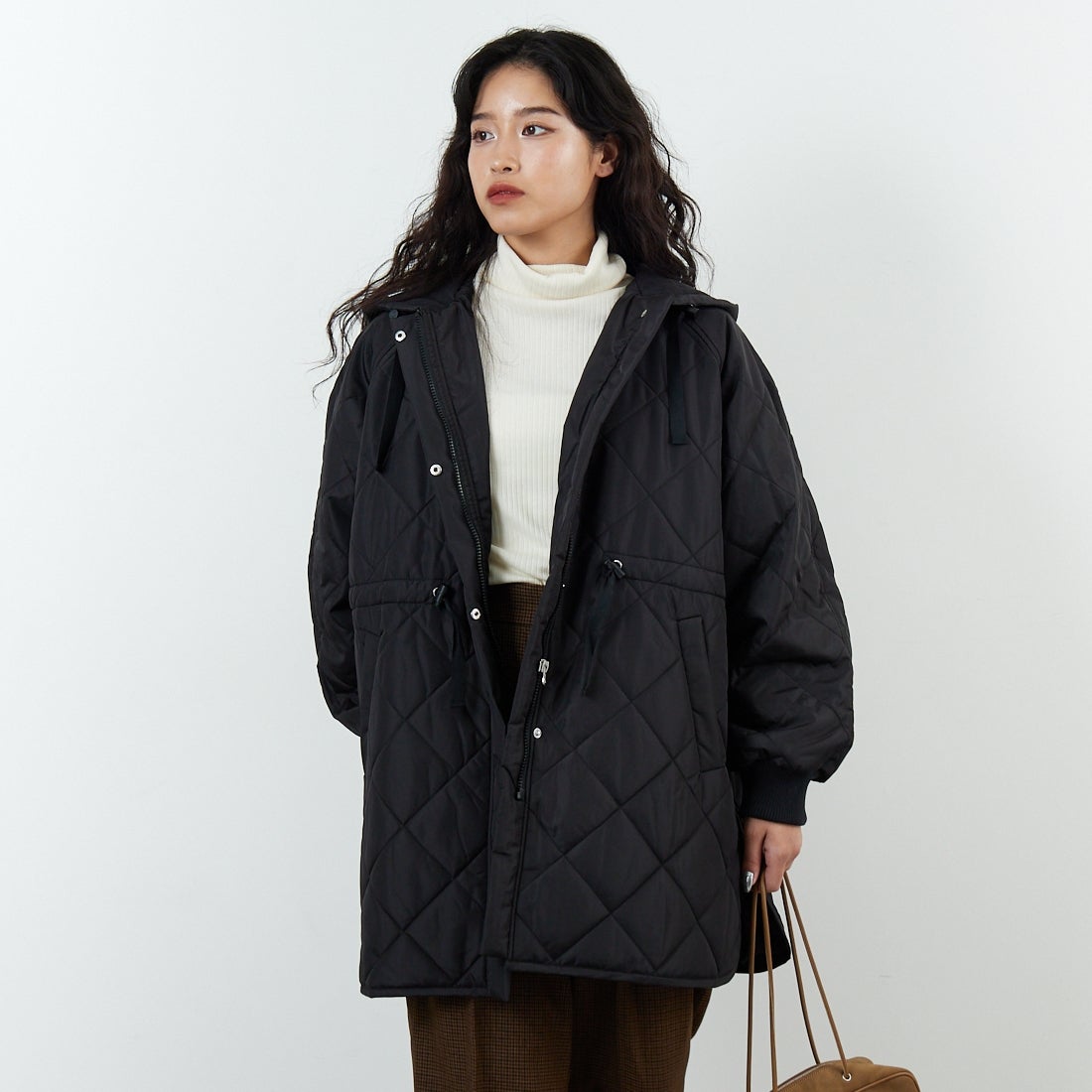 Jeans Factory Clothes [ジーンズファクトリークローズ] ウエストドローキルティングジャケット [LFF707] 840 BLACK &&モデル身長：162cm 着用サイズ：F&&