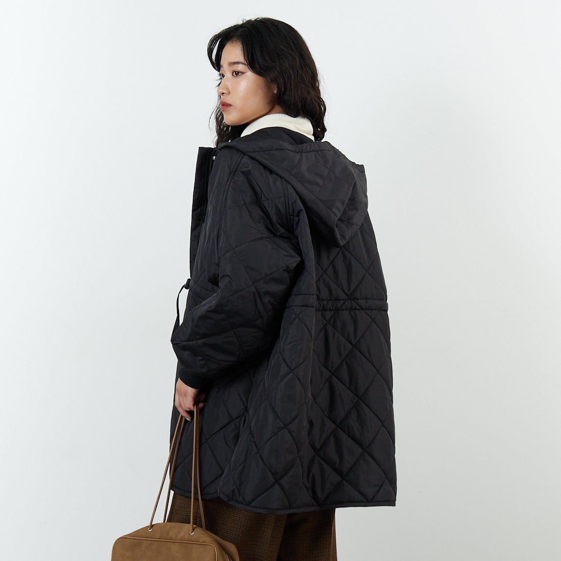 Jeans Factory Clothes [ジーンズファクトリークローズ] ウエストドローキルティングジャケット [LFF707] 840 BLACK &&モデル身長：162cm 着用サイズ：F&&