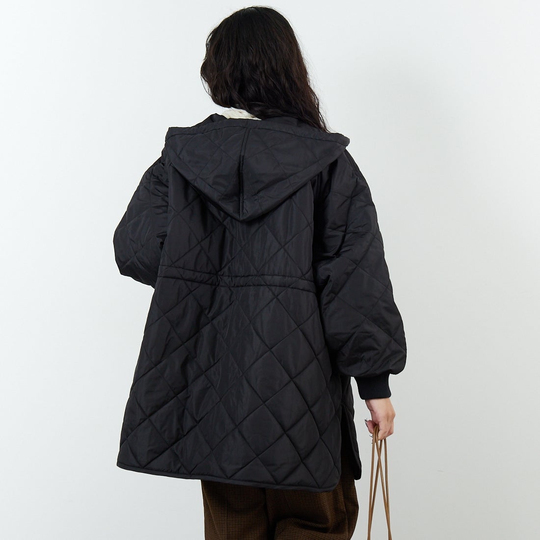 Jeans Factory Clothes [ジーンズファクトリークローズ] ウエストドローキルティングジャケット [LFF707] 840 BLACK &&モデル身長：162cm 着用サイズ：F&&