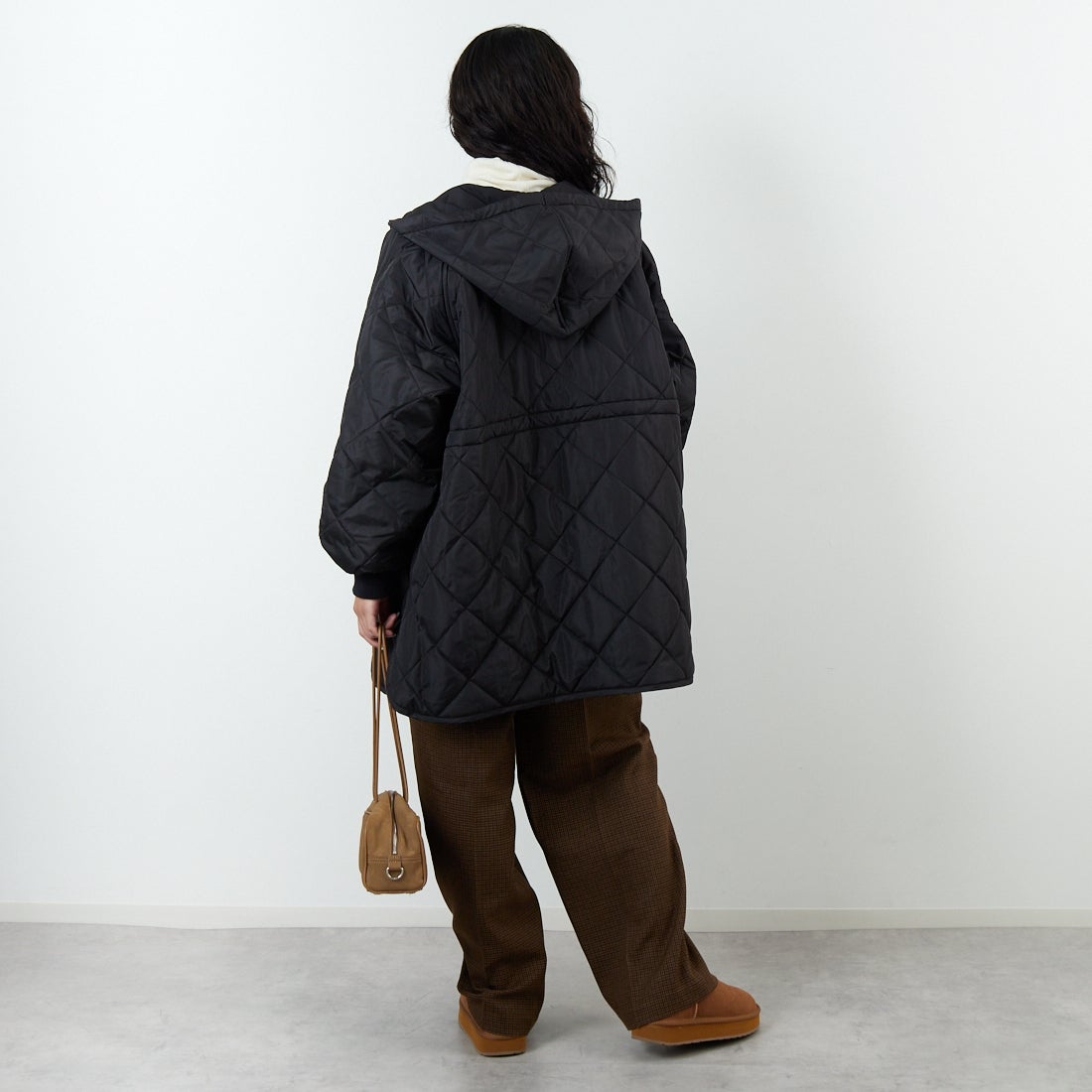 Jeans Factory Clothes [ジーンズファクトリークローズ] ウエストドローキルティングジャケット [LFF707] 840 BLACK &&モデル身長：162cm 着用サイズ：F&&