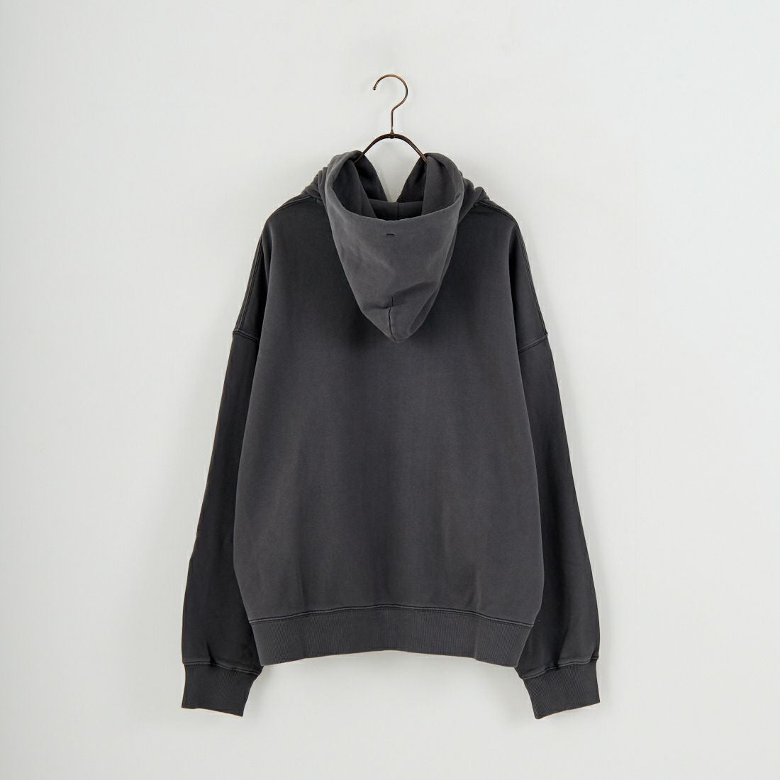 carhartt WIP [カーハートダブリューアイピー] フーデッドベントンスウェットシャツ [I034589] GRAPHITE