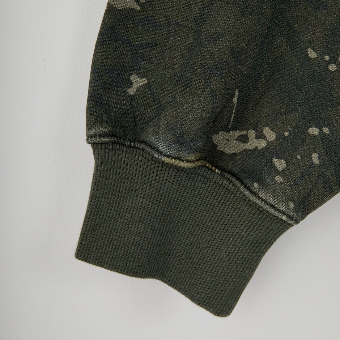 carhartt WIP [カーハートダブリューアイピー] カモ柄フーデッドベントンスウェットシャツ [I034589] CAMO COMBI