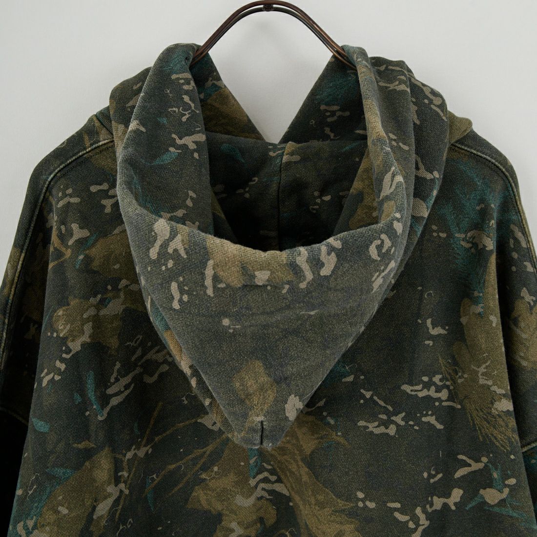 carhartt WIP [カーハートダブリューアイピー] カモ柄フーデッドベントンスウェットシャツ [I034589] CAMO COMBI