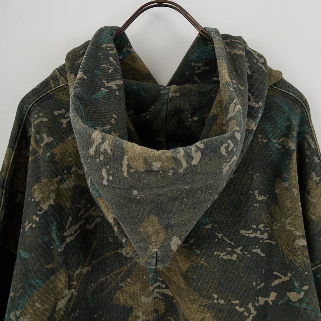 carhartt WIP [カーハートダブリューアイピー] カモ柄フーデッドベントンスウェットシャツ [I034589] CAMO COMBI