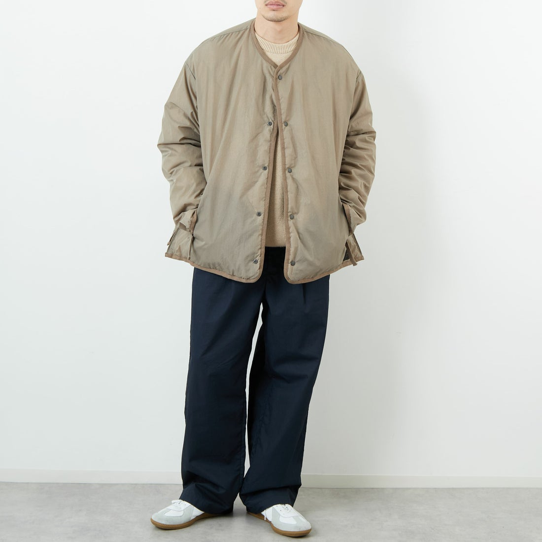 TAION [タイオン] 別注 リバーシブル ライトダウンジャケット [TAION-JF001] KHAKI &&モデル身長：168cm 着用サイズ：L&&