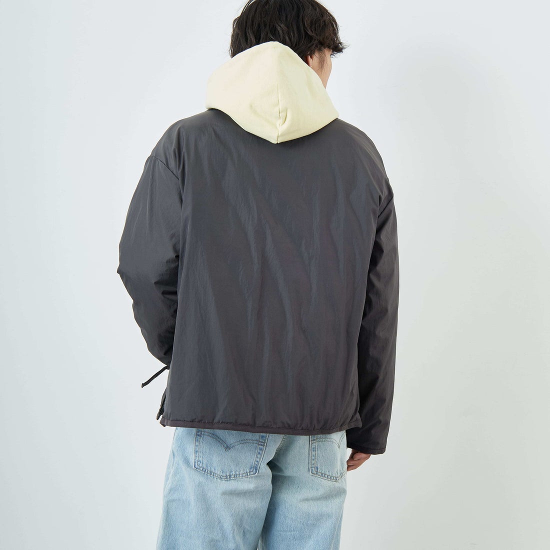 TAION [タイオン] 別注 リバーシブル ライトダウンジャケット [TAION-JF001] D.CHARCOAL &&モデル身長：179cm 着用サイズ：L&&