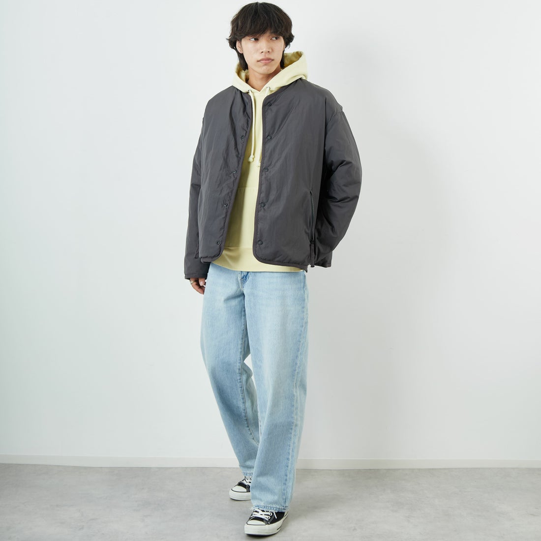 TAION [タイオン] 別注 リバーシブル ライトダウンジャケット [TAION-JF001] D.CHARCOAL &&モデル身長：179cm 着用サイズ：L&&