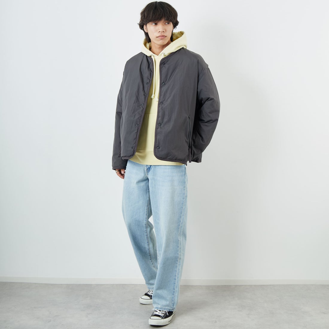 TAION [タイオン] 別注 リバーシブル ライトダウンジャケット [TAION-JF001] D.CHARCOAL &&モデル身長：179cm 着用サイズ：L&&