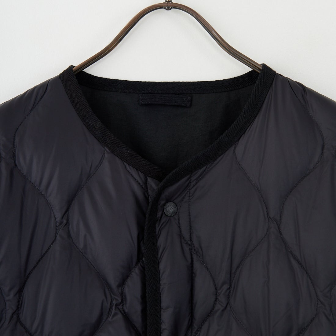 TAION [タイオン] 別注 リバーシブル ライトダウンジャケット [TAION-JF001] BLACK