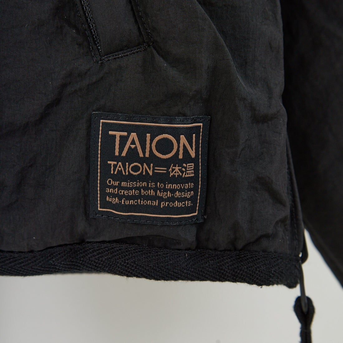 TAION [タイオン] 別注 リバーシブル ライトダウンジャケット [TAION-JF001] BLACK