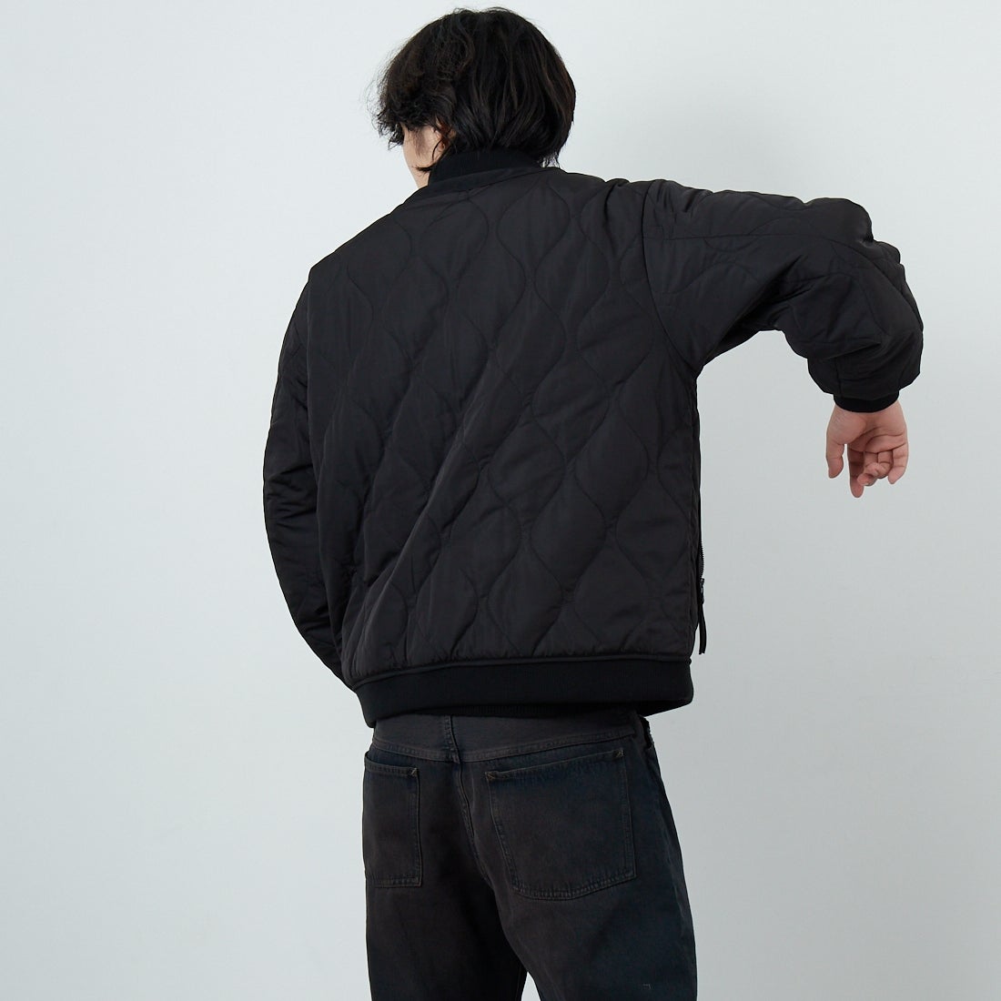 HELLO CALIF [ハローカリフ] キルティングボンバージャケット [511002IN] BLACK &&モデル身長：179cm 着用サイズ：M&&