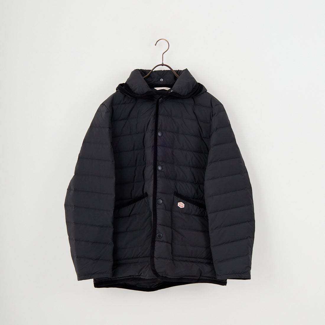 09 BLACK