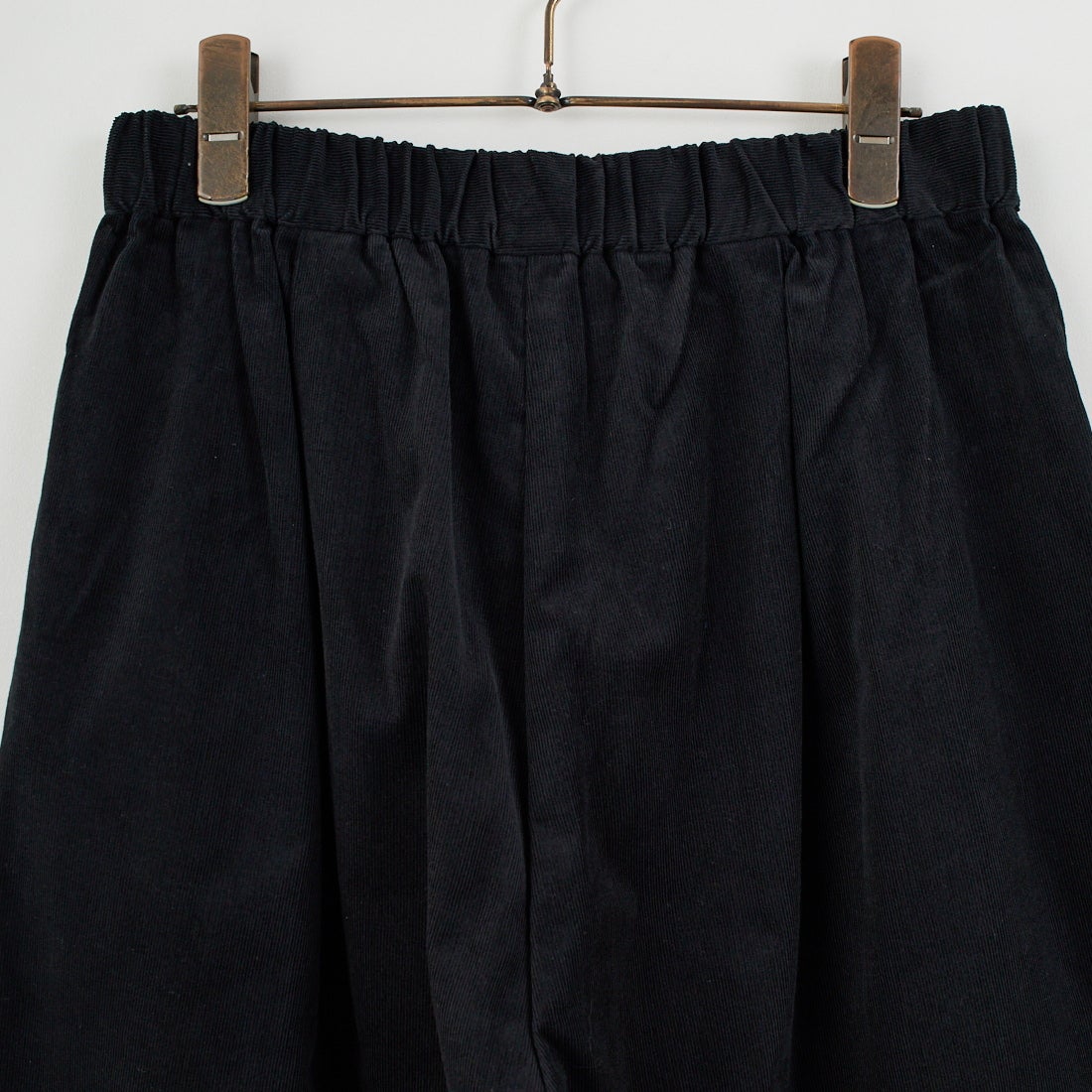 mizuiro ind [ミズイロインド] コーデュロイタックワイドパンツ [4-260067] 99 BLACK