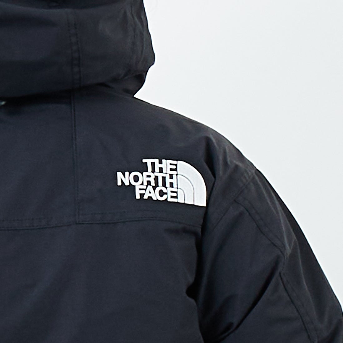 THE NORTH FACE [ザ ノースフェイス] マウンテンダウンジャケット [ND92549] K &&モデル身長：162cm 着用サイズ：XS&&