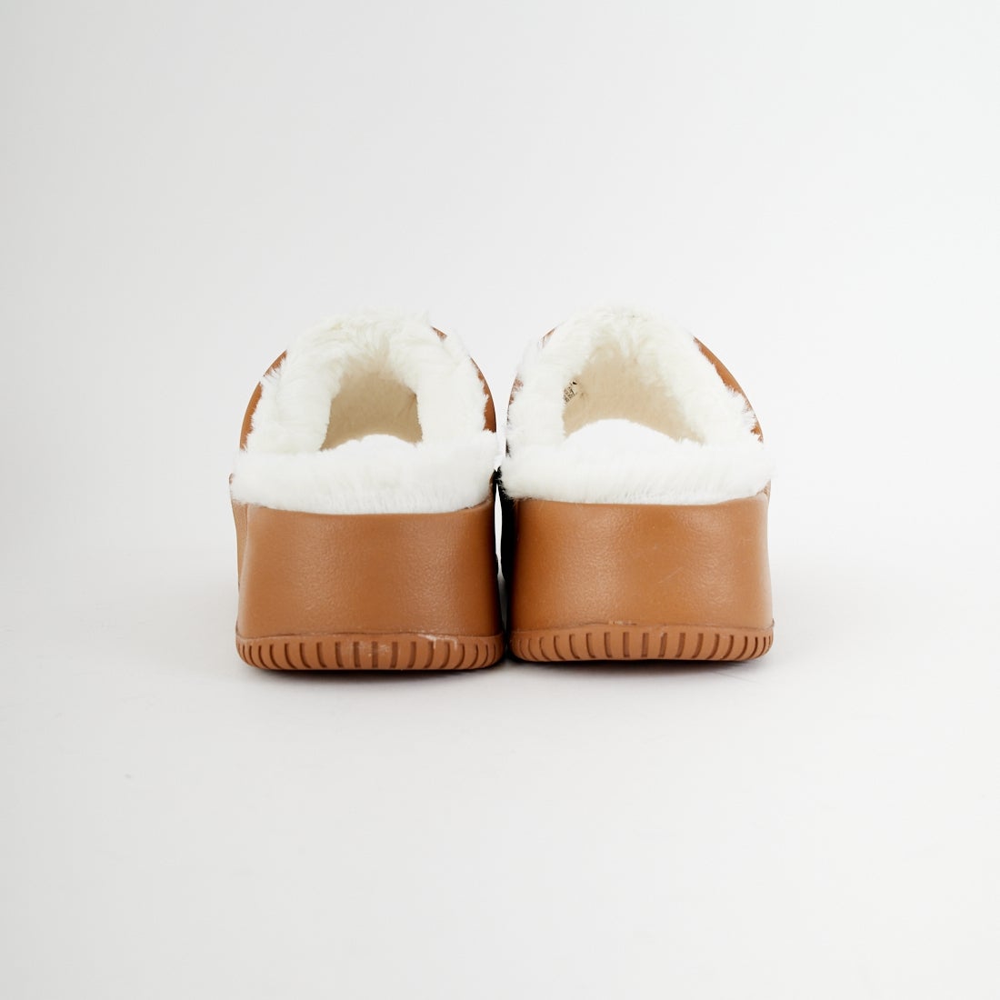 NIKE [ナイキ] カームエレベーションファー スライドサンダル [HV8560] 200 LT BRI