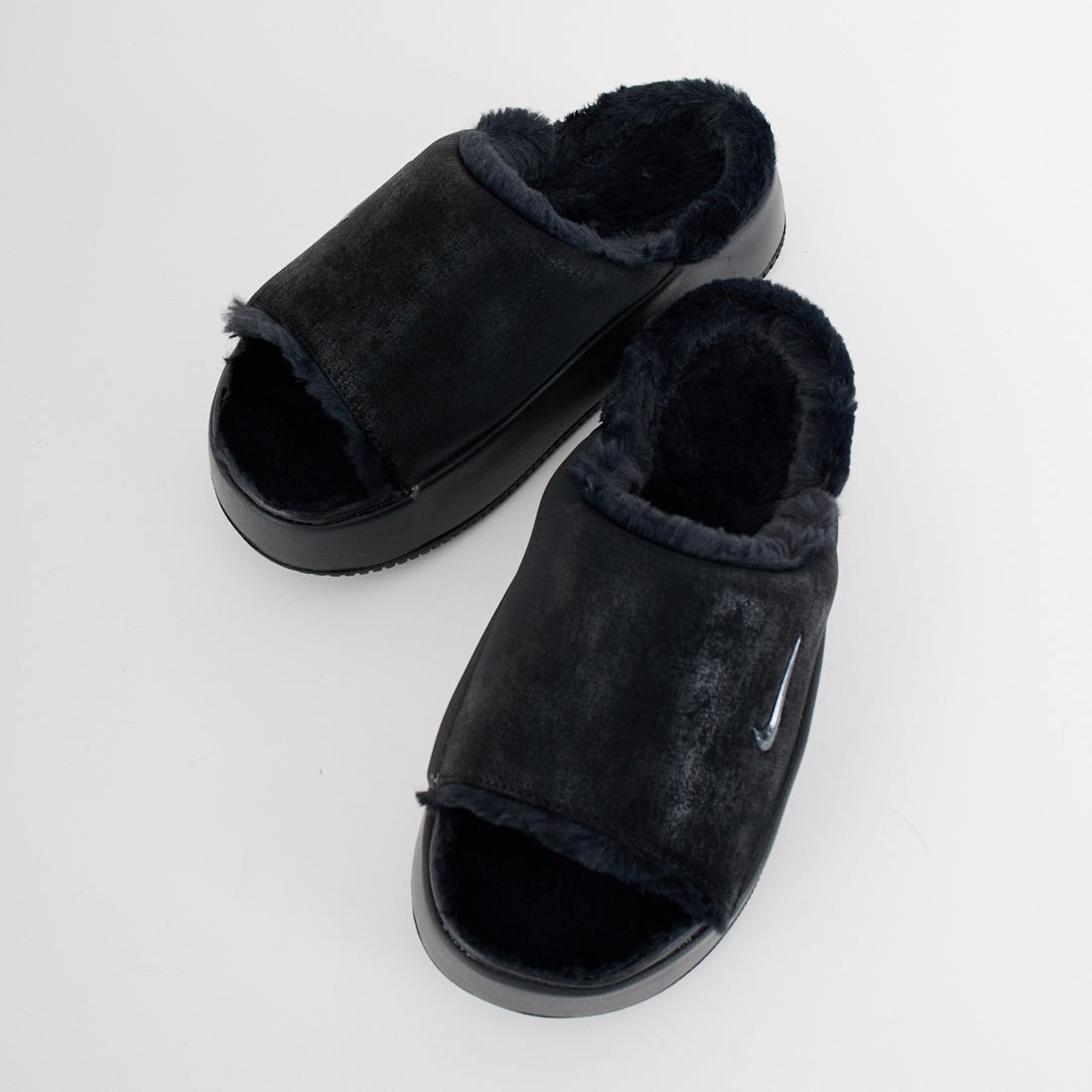 NIKE [ナイキ] カームエレベーションファー スライドサンダル [HV8560] 001 BLACK