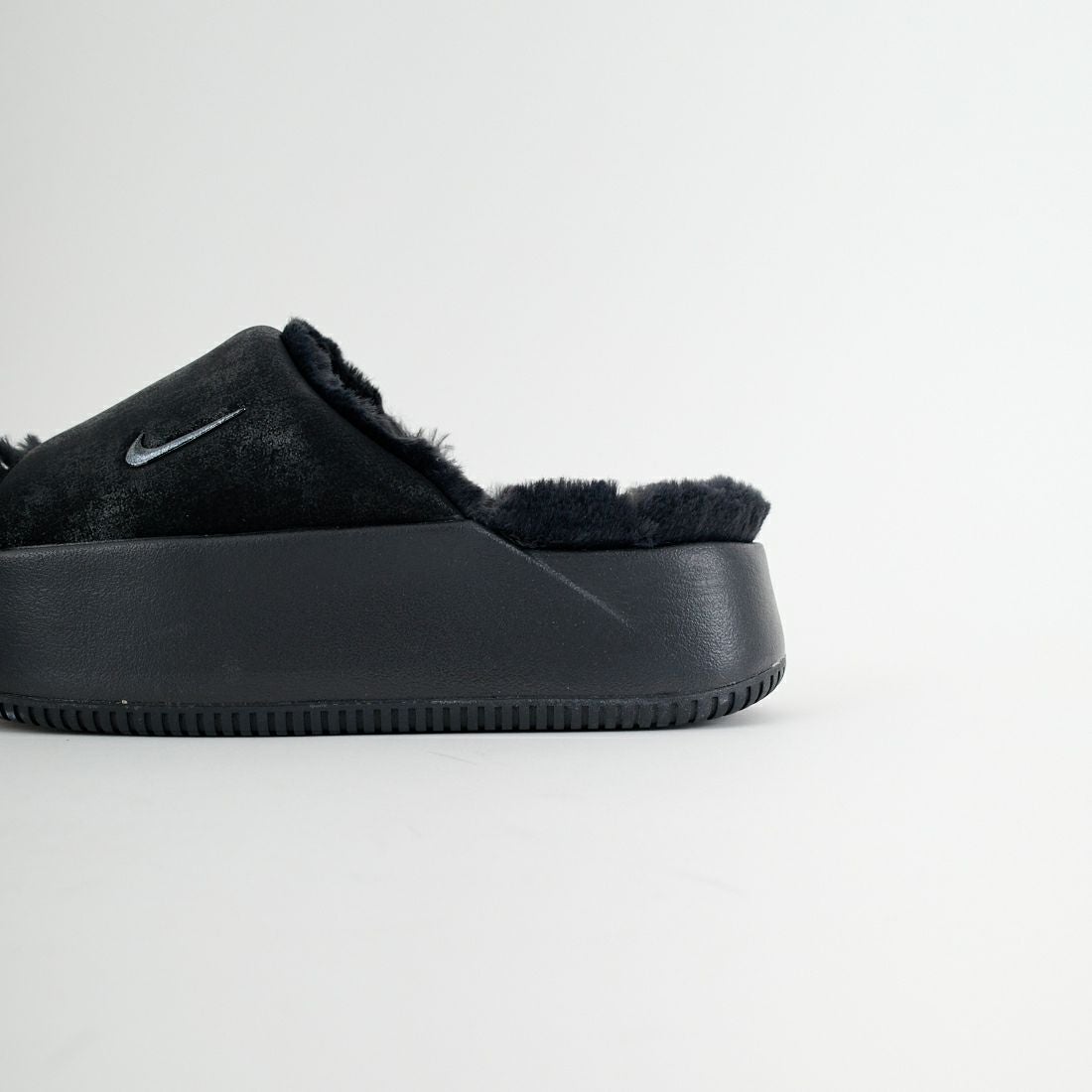 NIKE [ナイキ] カームエレベーションファー スライドサンダル [HV8560] 001 BLACK