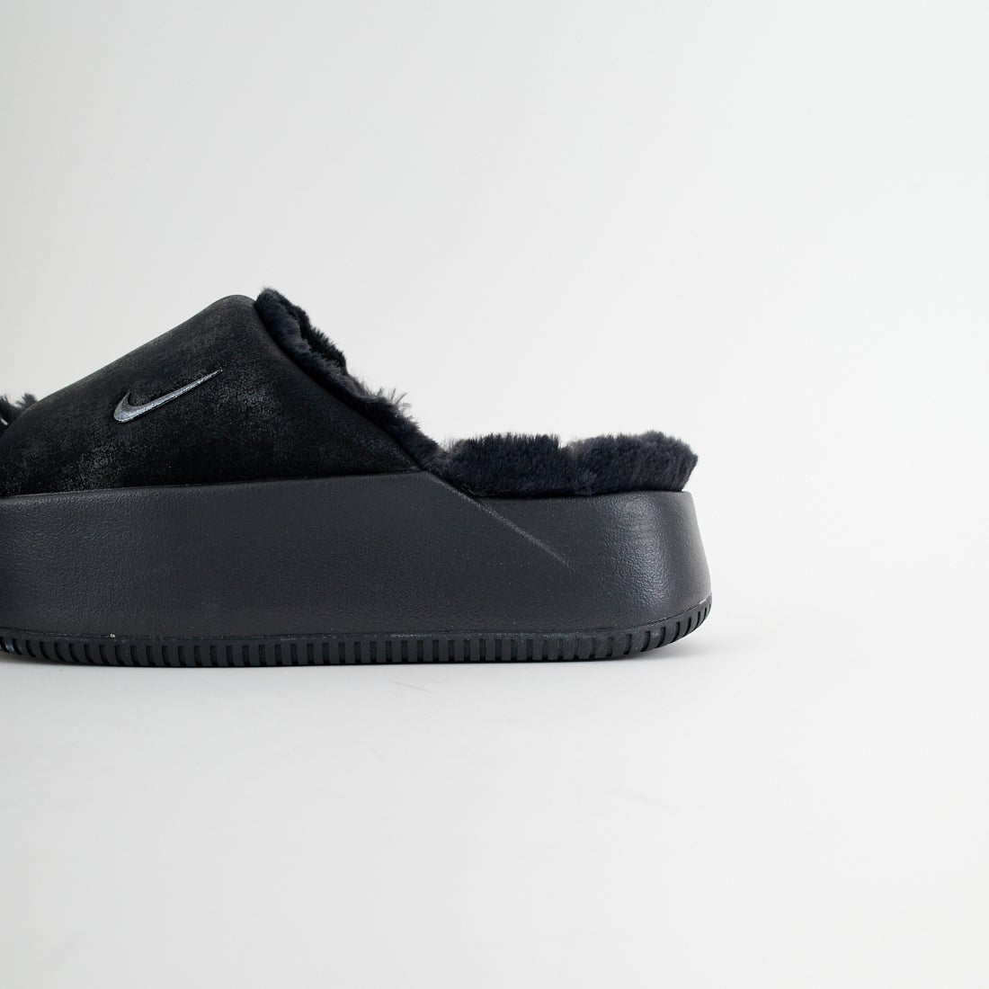 NIKE [ナイキ] カームエレベーションファー スライドサンダル [HV8560] 001 BLACK