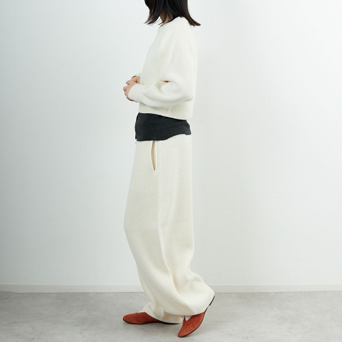 UNFIL [アンフィル] ウーレンコットン&EXファインラムウール リブニットプルオーバー [WVFL-UW123] OFF WHITE &&モデル身長：162cm 着用サイズ：1&&