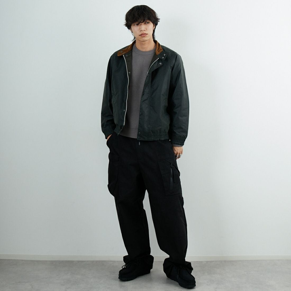 Barbour [バブアー] TRANSPORT/トランスポート スタンドカラーワックスブルゾン [MWX2497] SG91 &&モデル身長：179cm 着用サイズ：38&&