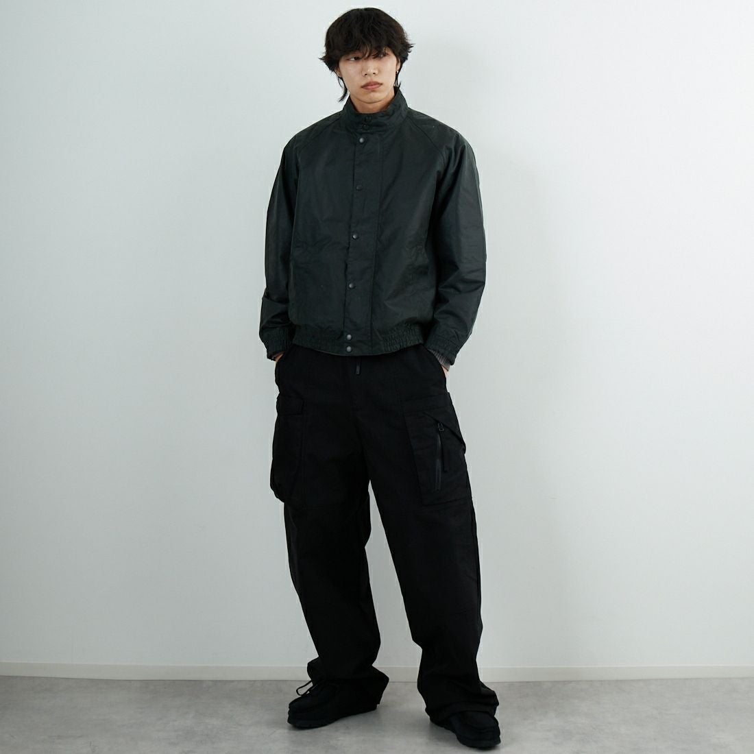 Barbour [バブアー] TRANSPORT/トランスポート スタンドカラーワックスブルゾン [MWX2497] SG91 &&モデル身長：179cm 着用サイズ：38&&