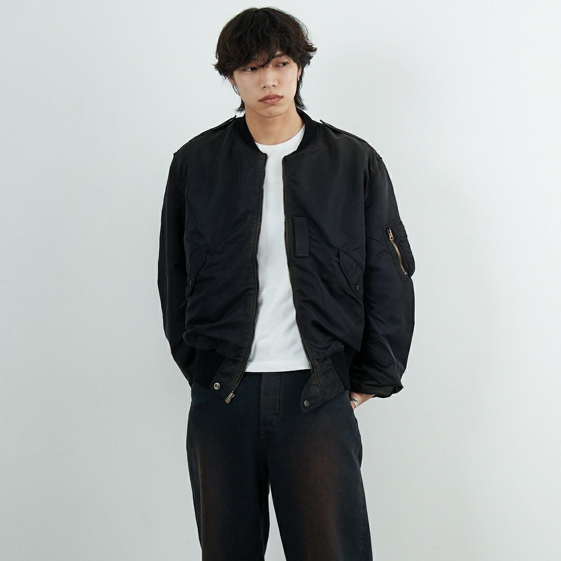 BOW WOW [バウワウ] L-2B エイジドフライトジャケット [BW252-L2FJ] AGED BLACK &&モデル身長：179cm 着用サイズ：L&&