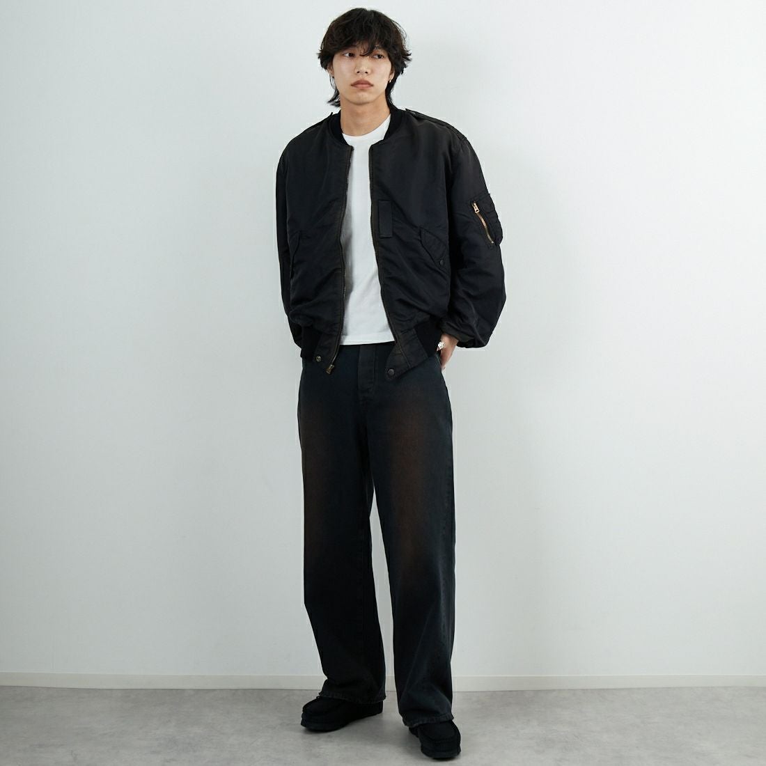 BOW WOW [バウワウ] L-2B エイジドフライトジャケット [BW252-L2FJ] AGED BLACK &&モデル身長：179cm 着用サイズ：L&&