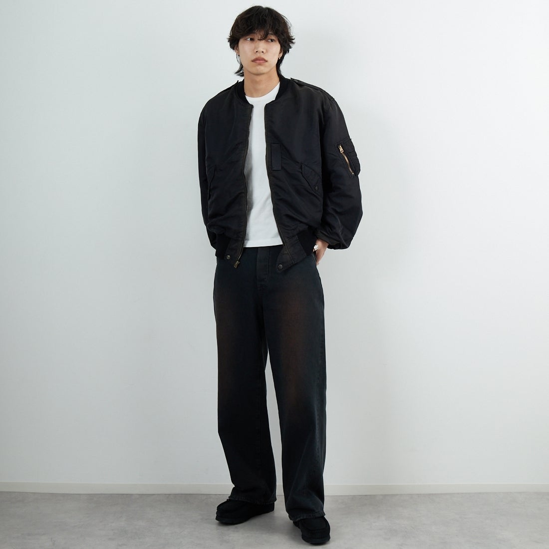 BOW WOW [バウワウ] L-2B エイジドフライトジャケット [BW252-L2FJ] AGED BLACK &&モデル身長：179cm 着用サイズ：L&&