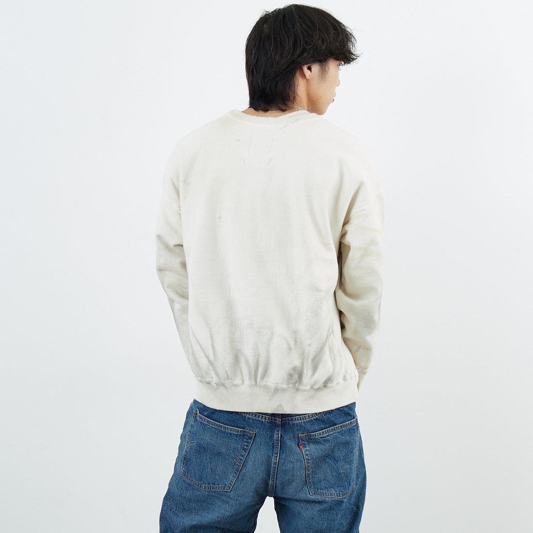 BOW WOW [バウワウ] UNIV.マクラーレン レタリングエイジドスウェット [BW252-UMLS] AGED WHITE &&モデル身長：179cm 着用サイズ：L&&