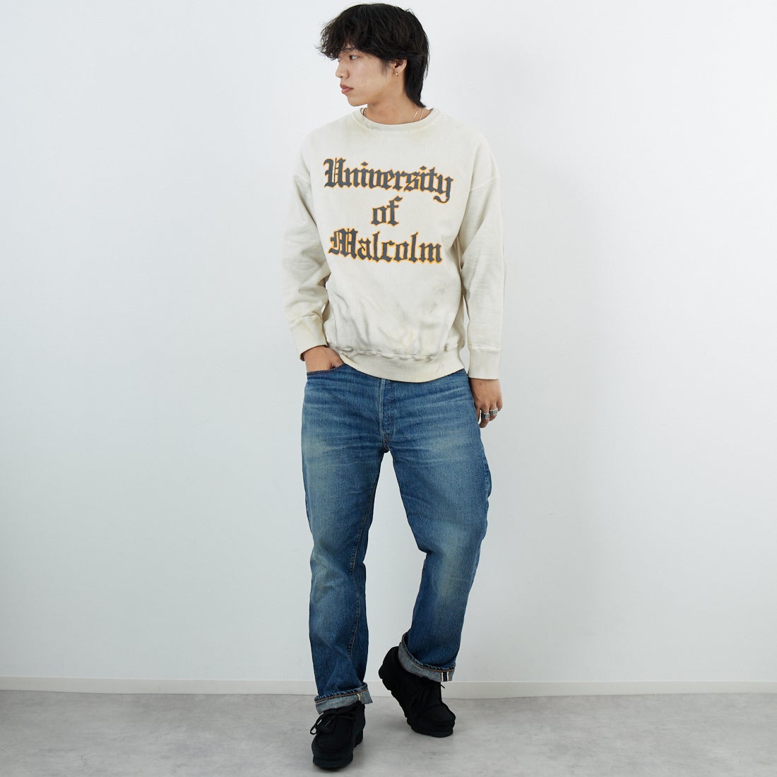 BOW WOW [バウワウ] UNIV.マクラーレン レタリングエイジドスウェット [BW252-UMLS] AGED WHITE &&モデル身長：179cm 着用サイズ：L&&